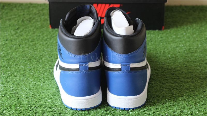 Air Jordan 1 Retro High OG Fragment